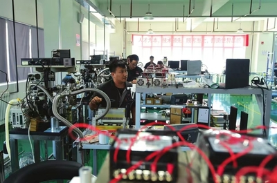 吉林省高端裝備制造業(yè)崛起路徑 以電子專用材料研發(fā)為突破口